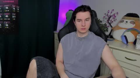 Vincent Strong online show from 01/19/26, 08:07