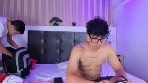 Snapshot of vincent_bowie chatting on 01/30/25, 03:44 Lucas - Sam - Sophie online show from 01/30/25, 03:44