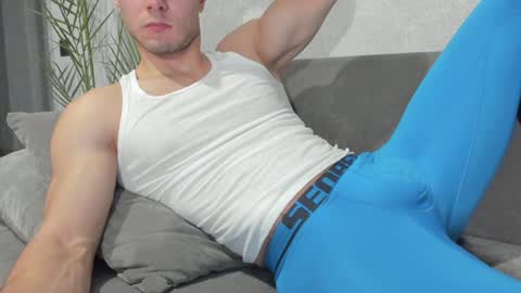 Vincent.  uncut 18cm online show from 12/20/24, 03:31