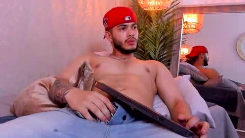 Vincent online show from 09/24/25, 03:43