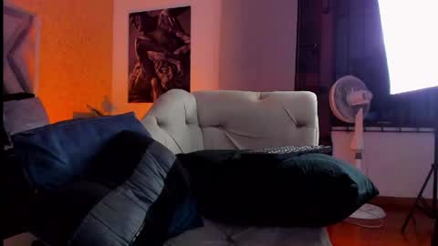 Snapshot of vincentblack_ chatting on 05/12/26, 06:32 Vincent online show from 05/12/26, 06:32