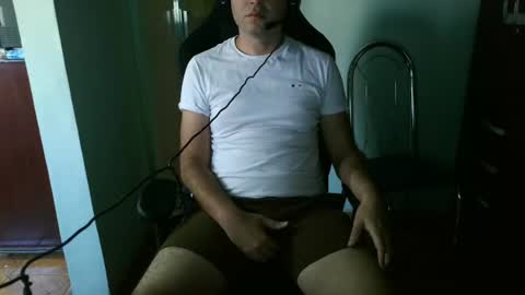 Snapshot of vincentehrt chatting on 07/21/26, 06:54 vincentehrt online show from 07/21/26, 06:54