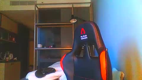 Snapshot of vincentprice69 chatting on 10/26/25, 11:49 vincentprice69 online show from 10/26/25, 11:49