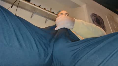 Snapshot of vineatspussnluvsit chatting on 01/16/25, 09:16 onlyhaveeyes4u online show from 01/16/25, 09:16