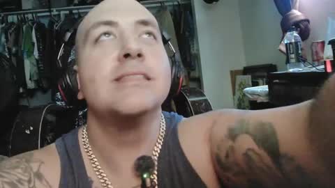 Snapshot of vineatspussnluvsit chatting on 06/07/26, 09:29 onlyhaveeyes4u online show from 06/07/26, 09:29
