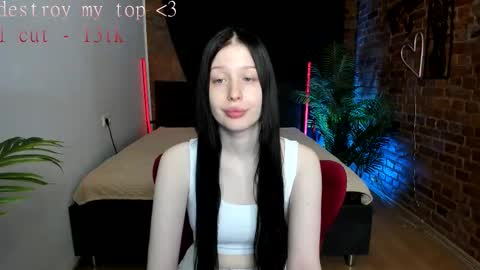Snapshot of vinessa_coy chatting on 03/04/26, 06:58 Vinessa online show from 03/04/26, 06:58