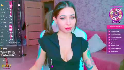 Vinkiepinkie online show from 04/29/26, 05:30