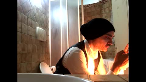 Snapshot of vinmin90 chatting on 12/30/24, 12:54 Zenith online show from 12/30/24, 12:54