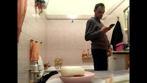 Snapshot of vinmin90 chatting on 01/03/25, 11:01 Zenith online show from 01/03/25, 11:01