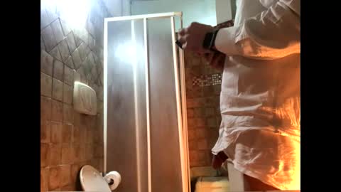 Snapshot of vinmin90 chatting on 09/14/25, 10:53 Zenith online show from 09/14/25, 10:53