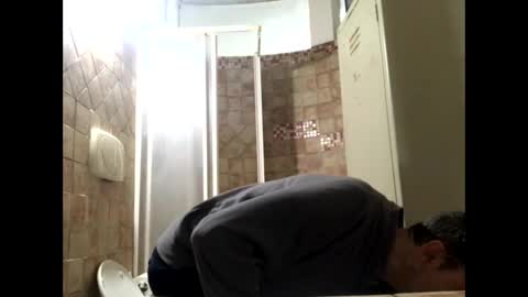 Snapshot of vinmin90 chatting on 11/26/25, 09:27 Zenith online show from 11/26/25, 09:27