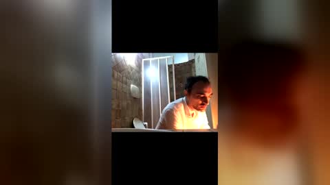 Snapshot of vinmin90 chatting on 12/15/25, 02:05 Zenith online show from 12/15/25, 02:05