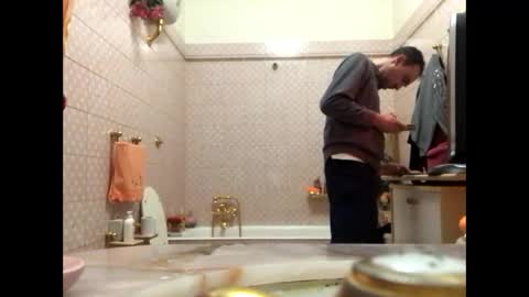 Snapshot of vinmin90 chatting on 01/16/26, 03:16 Zenith online show from 01/16/26, 03:16