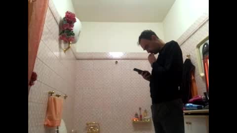 Snapshot of vinmin90 chatting on 02/04/26, 10:15 Zenith online show from 02/04/26, 10:15