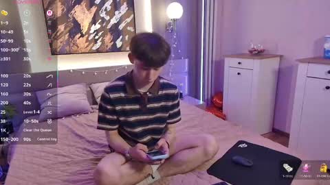 Snapshot of vinsant_x chatting on 04/11/26, 08:29 Vinsant online show from 04/11/26, 08:29