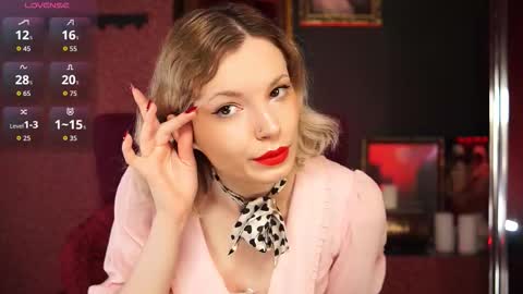 Snapshot of vinyl_kiss chatting on 03/10/26, 08:36 Carrie Next streams Sat Sun 3pm-11pm EST online show from 03/10/26, 08:36