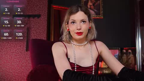 Snapshot of vinyl_kiss chatting on 03/17/26, 09:07 Carrie Next streams Sat Sun 3pm-11pm EST online show from 03/17/26, 09:07