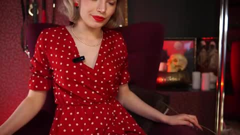 Snapshot of vinyl_kiss chatting on 03/27/26, 09:14 Carrie Next streams Sat Sun 3pm-11pm EST online show from 03/27/26, 09:14