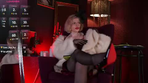 Snapshot of vinyl_kiss chatting on 06/29/26, 09:04 Carrie Next streams Sat Sun 3pm-11pm EST online show from 06/29/26, 09:04
