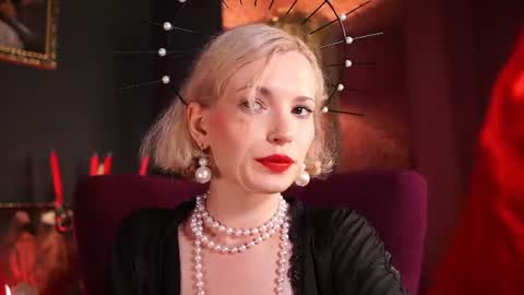 Snapshot of vinyl_kiss chatting on 08/02/26, 09:02 Carrie Next streams Sat Sun 3pm-11pm EST online show from 08/02/26, 09:02
