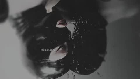 Diva Silvia online show from 02/02/25, 11:30