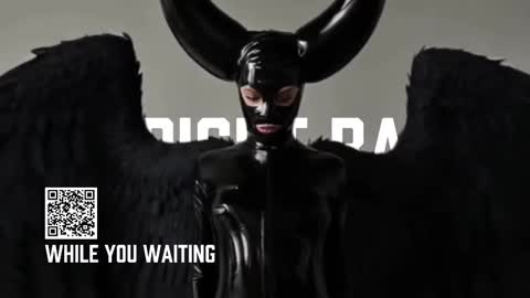 Diva Silvia online show from 10/17/25, 04:20