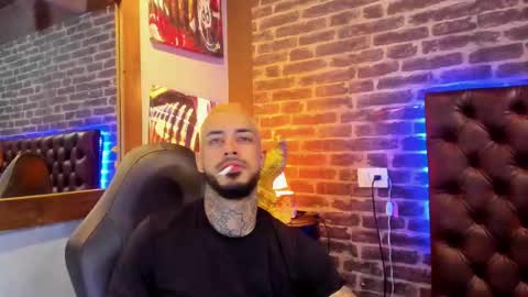 ---Vinzen--- online show from 12/16/25, 04:39