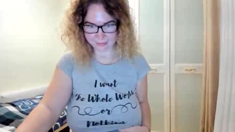 Snapshot of viodetta chatting on 02/03/26, 06:57 viodetta online show from 02/03/26, 06:57