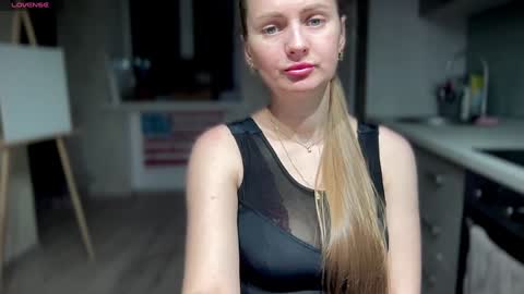 Snapshot of viola_1 chatting on 01/12/25, 10:54 Funny girl online show from 01/12/25, 10:54