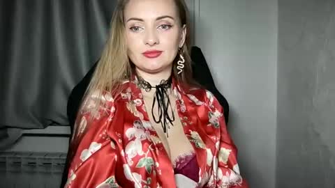 Snapshot of viola_1 chatting on 02/08/25, 10:19 Funny girl online show from 02/08/25, 10:19