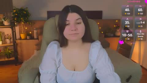 Snapshot of viola__shy chatting on 04/27/26, 09:02 Viola online show from 04/27/26, 09:02