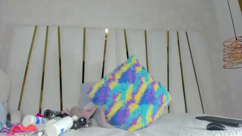 Snapshot of violeet_gray chatting on 11/12/25, 11:21 violeet_gray online show from 11/12/25, 11:21