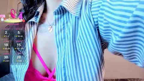 Snapshot of violeet_scott chatting on 02/26/25, 10:47 Violett  Everyday From 0530 to 1430 Col Time online show from 02/26/25, 10:47