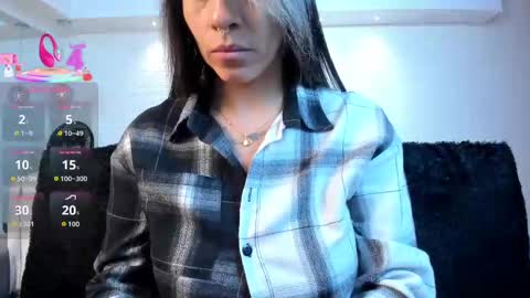 Snapshot of violeet_scott chatting on 10/06/25, 10:45 Violett  Everyday From 0530 to 1430 Col Time online show from 10/06/25, 10:45
