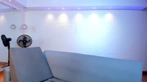 Snapshot of violeet_scott chatting on 10/07/25, 10:45 Violett  Everyday From 0530 to 1430 Col Time online show from 10/07/25, 10:45