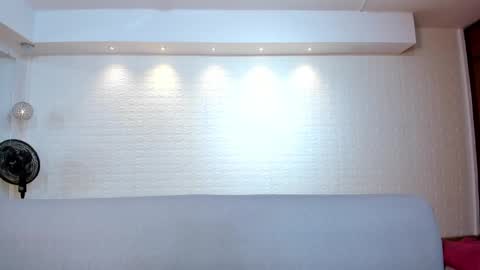 Snapshot of violeet_scott chatting on 10/30/25, 10:38 Violett Everyday From 0530 to 1430 Col Time online show from 10/30/25, 10:38