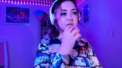Snapshot of violeet_smile chatting on 09/29/25, 05:34 violet online show from 09/29/25, 05:34