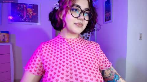 violet online show from 02/08/26, 01:20