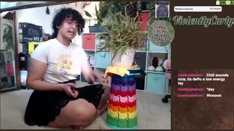 Curly the Coin Operated Toy online show from 03/08/25, 11:18