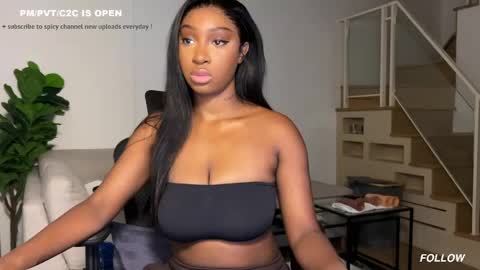 Snapshot of violet6xft chatting on 03/06/26, 08:44 Fantasy Black Girl online show from 03/06/26, 08:44