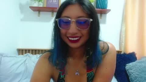 V I O L E T  online show from 05/15/26, 02:13