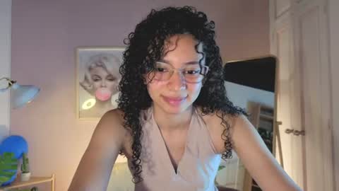 violet__15 online show from 07/06/26, 12:02