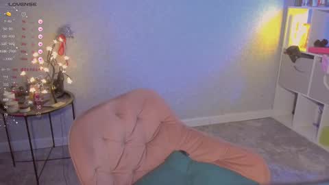 violet____h online show from 03/11/25, 07:58