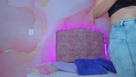 violet__taylor_ online show from 10/06/25, 02:20