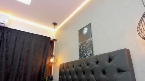 Violet and Myers online show from 11/27/25, 10:56