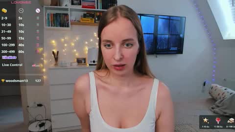 Snapshot of violet_blue_eyes chatting on 03/10/26, 01:05 Violet online show from 03/10/26, 01:05