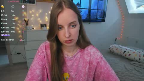 Snapshot of violet_blue_eyes chatting on 03/12/26, 12:55 Violet online show from 03/12/26, 12:55