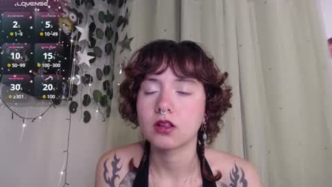 Violet online show from 07/12/26, 08:05