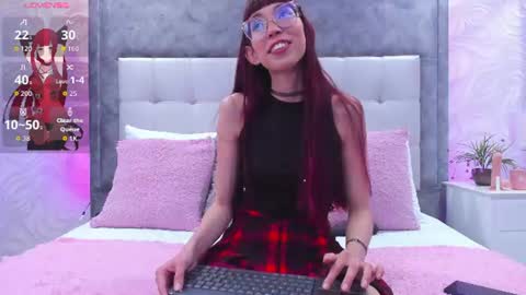 Snapshot of violet_bss chatting on 07/26/26, 11:00 Violet online show from 07/26/26, 11:00