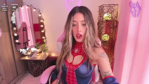 Snapshot of violet_ch chatting on 01/28/25, 05:35 violet online show from 01/28/25, 05:35